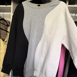 Colorblock Crewneck Sweater - Black, Gray & White